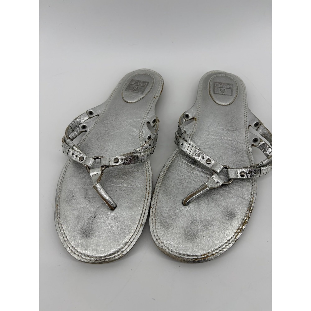 Frye Leather Metallic Silver Flat Thong Sandals, Decorative Straps, Women's Sz 9